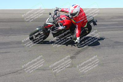 media/May-06-2024-Moto Forza (Mon) [[b33359f27d]]/1-Advanced/Session 2 (Bowl)/